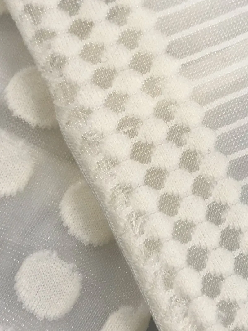 blanc_dot