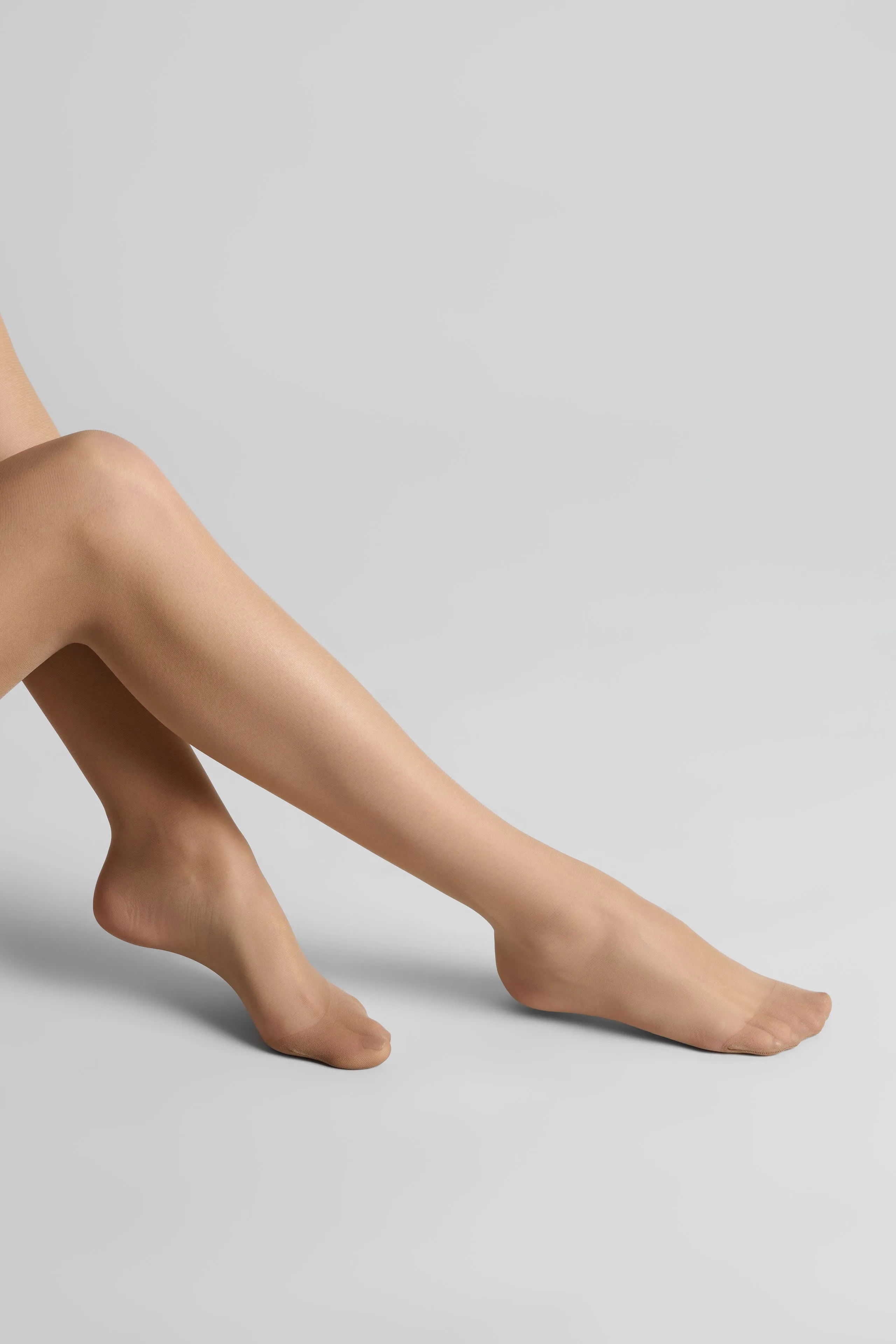 Cut and curled sheer stockings - 20D - Les Coquetteries Maison Close