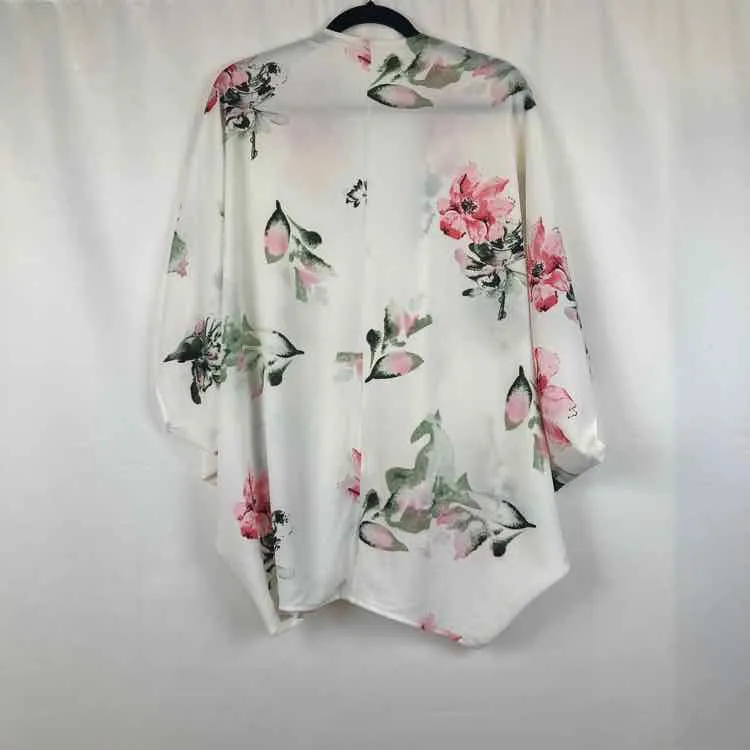 Million Bullpup Women's White Floral Shawl