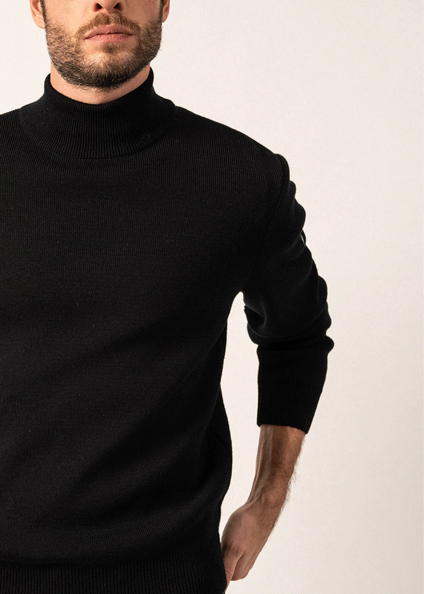 Pull  col montant Tarbes - en laine douce (NOIR)