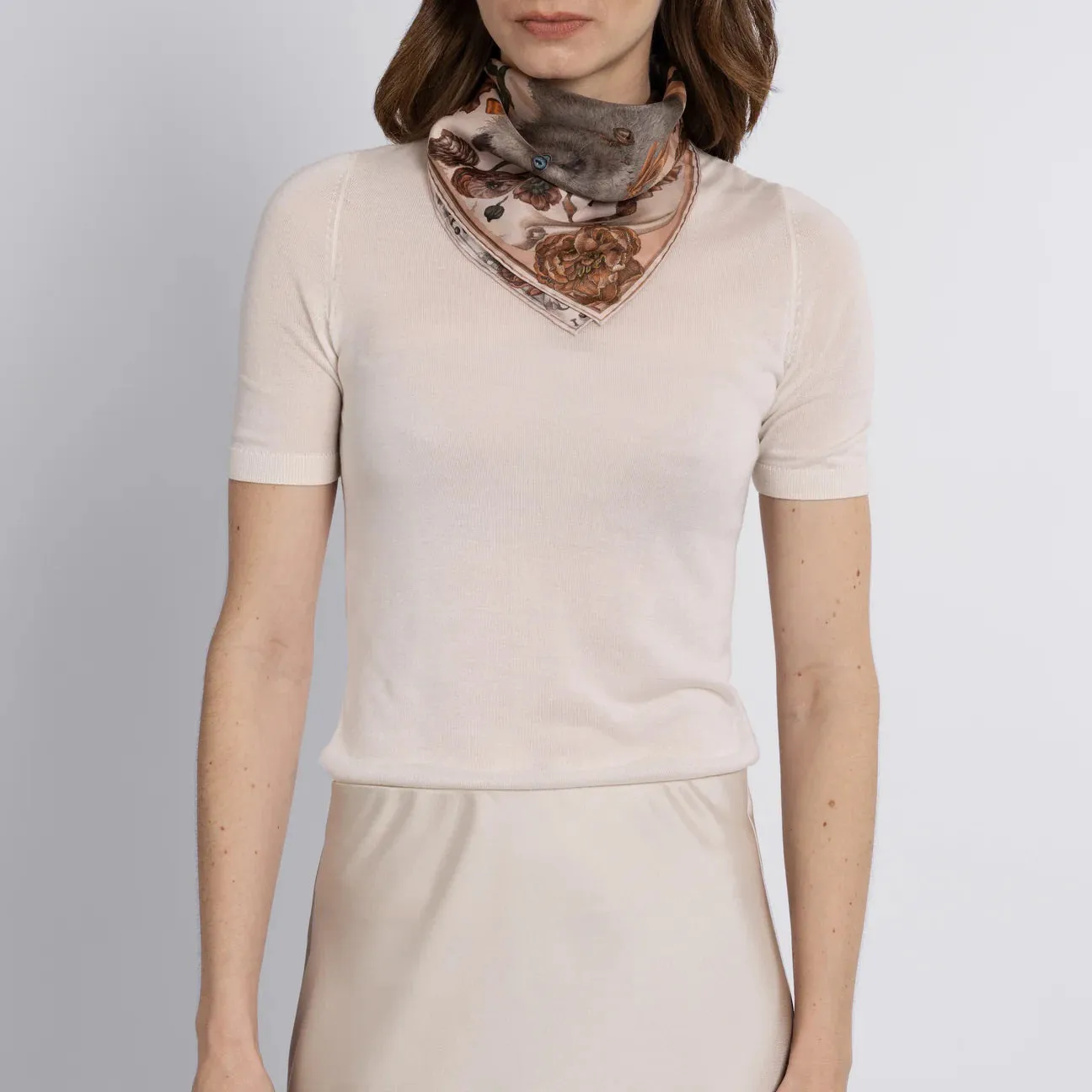 SABINA SAVAGE - RING A RING O' ROSES SILK TWILL SCARF 42CM MARSHMALLOW.RHUBARB