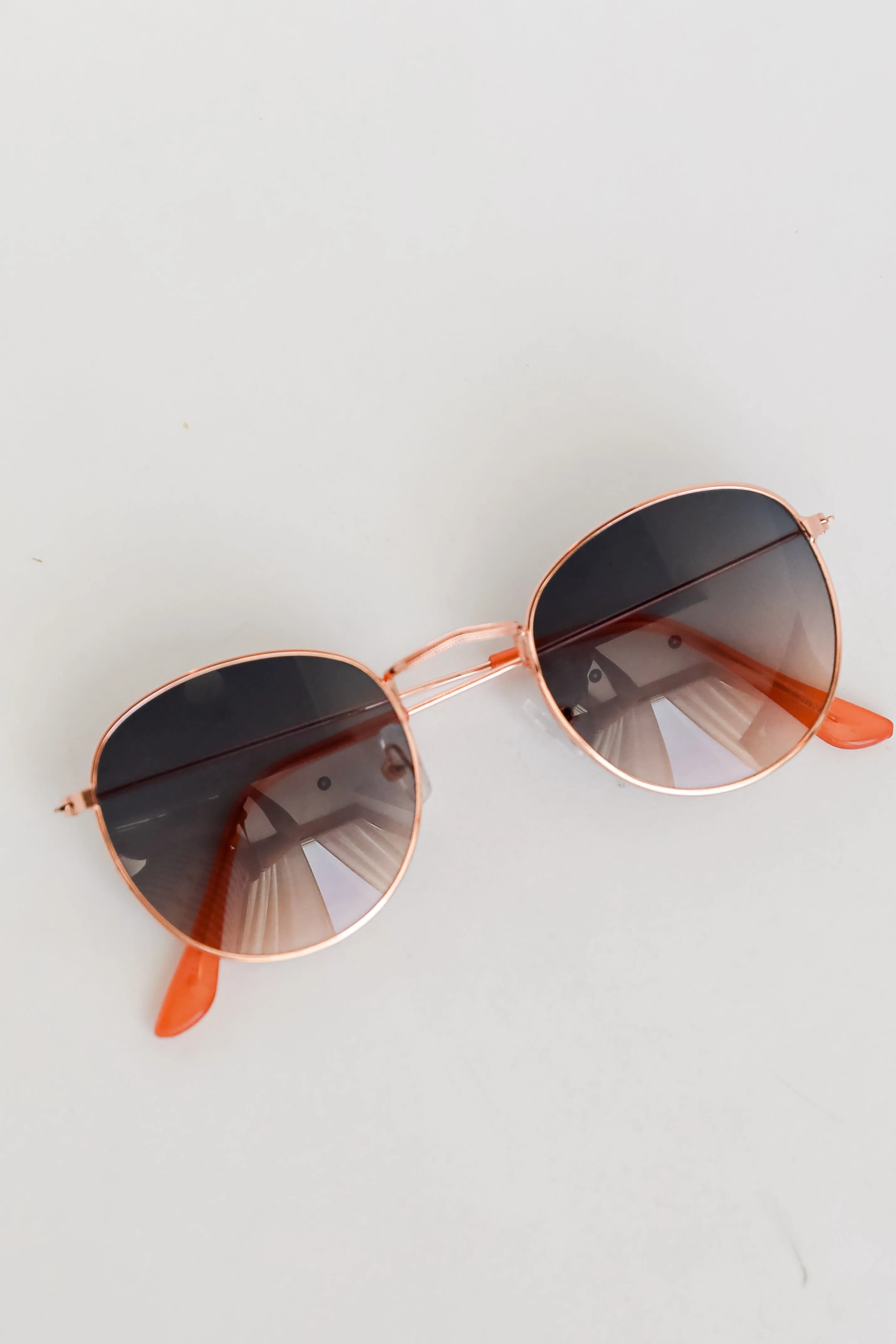Staring Contest Rose Gold Circle Sunglasses
